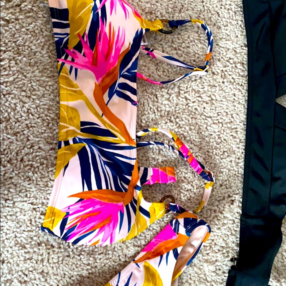 Bathing suit top and bottom